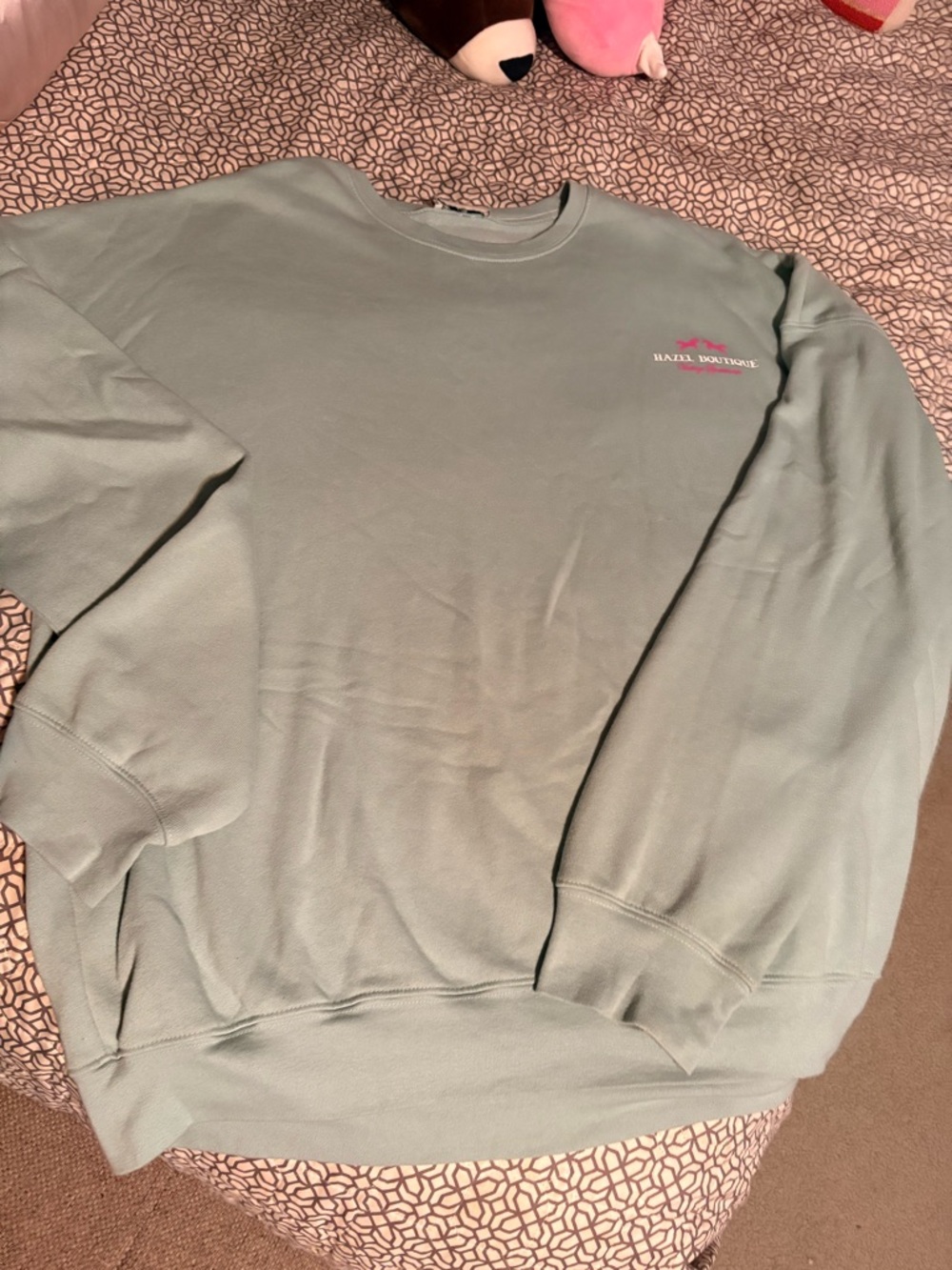 Hazel Crewneck - Picture 4 of 4